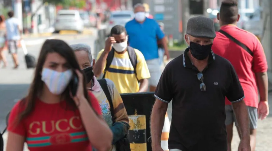 Imagem ilustrativa da imagem Defensoria e MP enviam aviso à prefeitura do Rio contra suspensão do uso de máscara