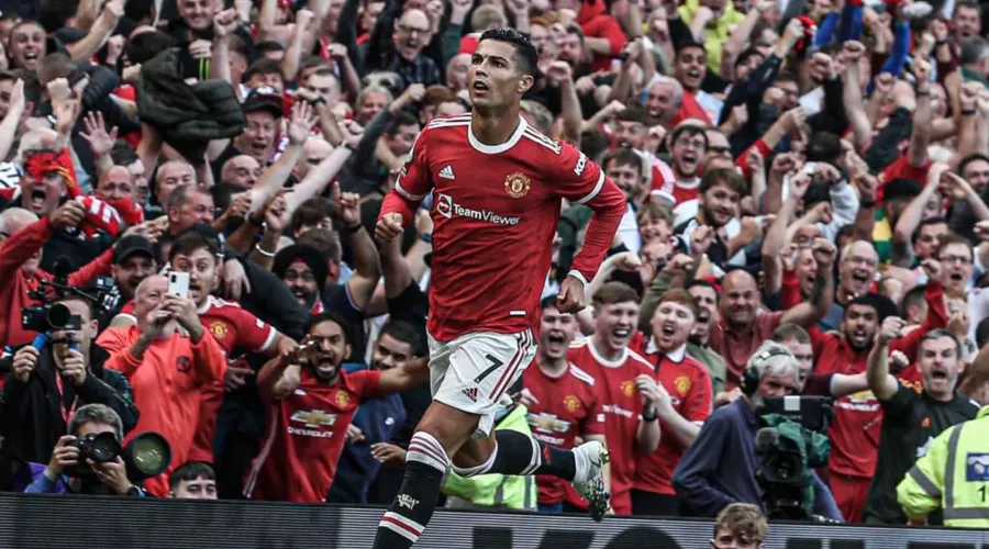 Imagem ilustrativa da imagem Manchester United consegue virada incrível com brilho de Cristiano Ronaldo