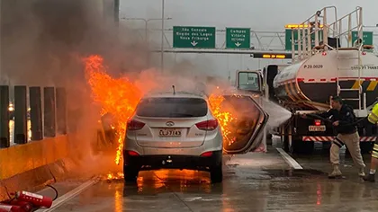 Imagem ilustrativa da imagem Colisão e carro incendiado na Ponte Rio-Niterói nesta sexta-feira