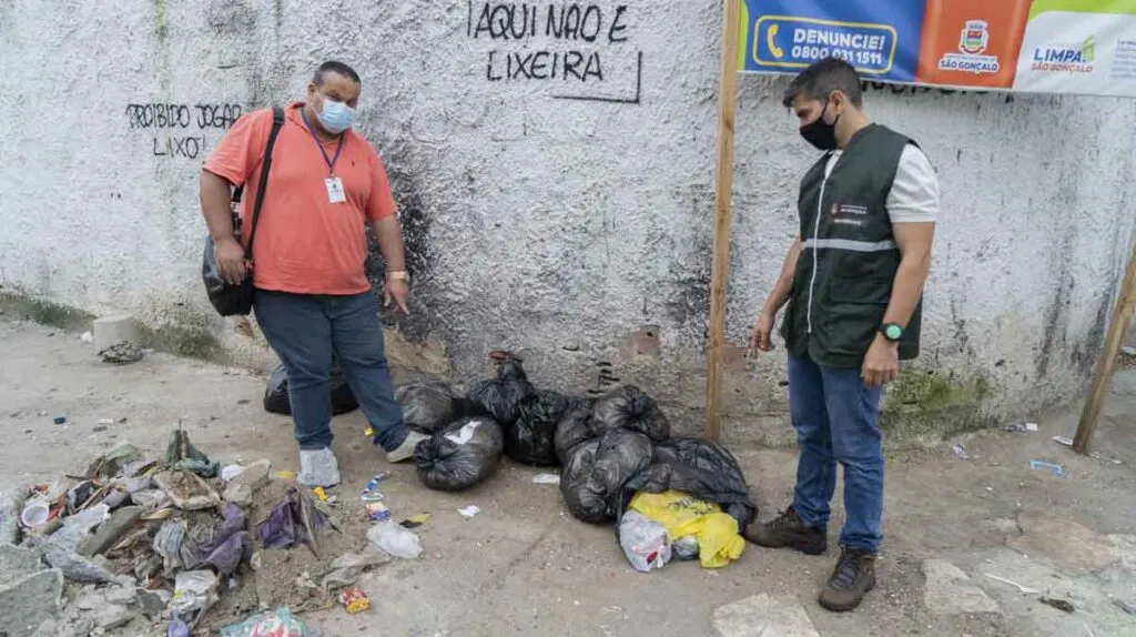 Imagem ilustrativa da imagem Estabelecimentos são multados por descarte irregular de lixo em SG