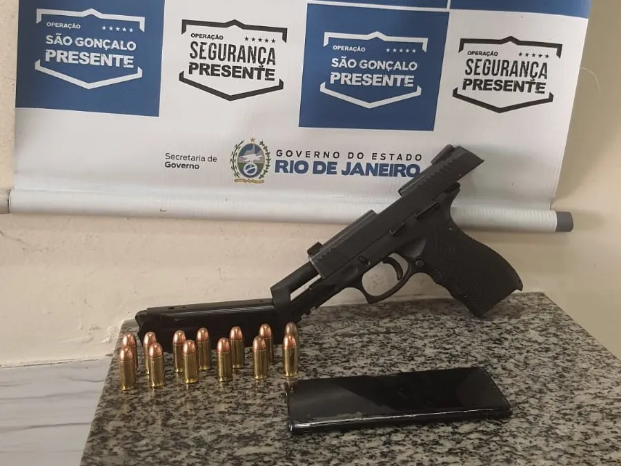 Imagem ilustrativa da imagem Presos por porte ilegal de arma em São Gonçalo