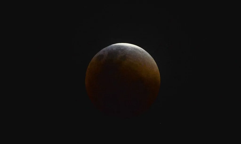 Eclipse total da lua.