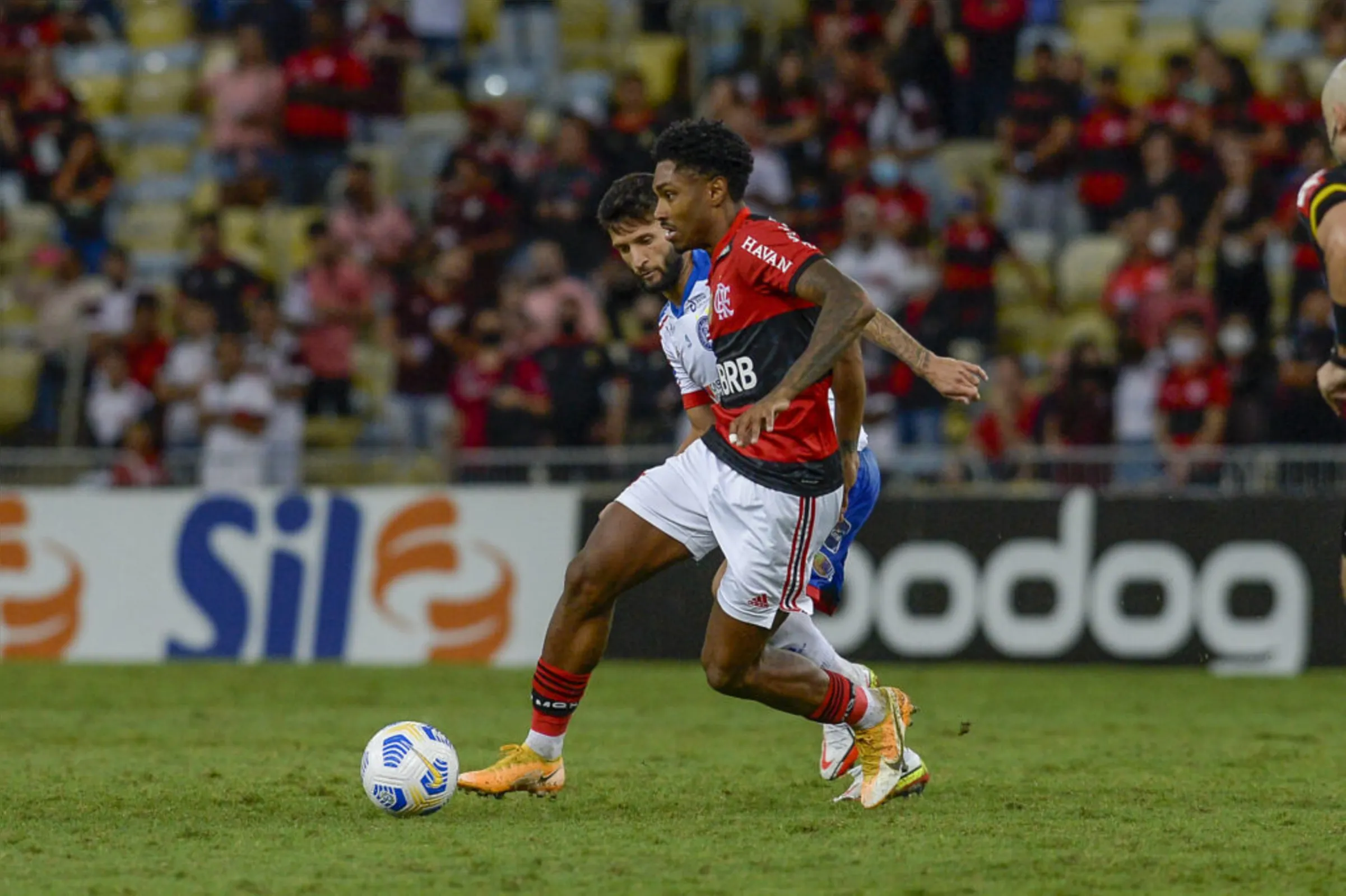 Imagem ilustrativa da imagem De olho na Libertadores, mistão do Flamengo supera o Bahia no Maracanã