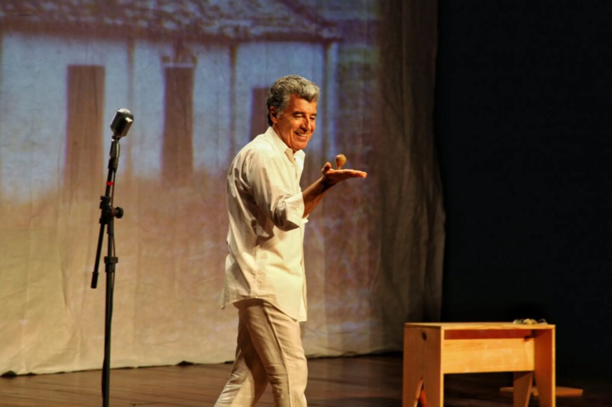 Imagem ilustrativa da imagem Ator Paulo Betti retorna aos palcos no Teatro Municipal de São Gonçalo