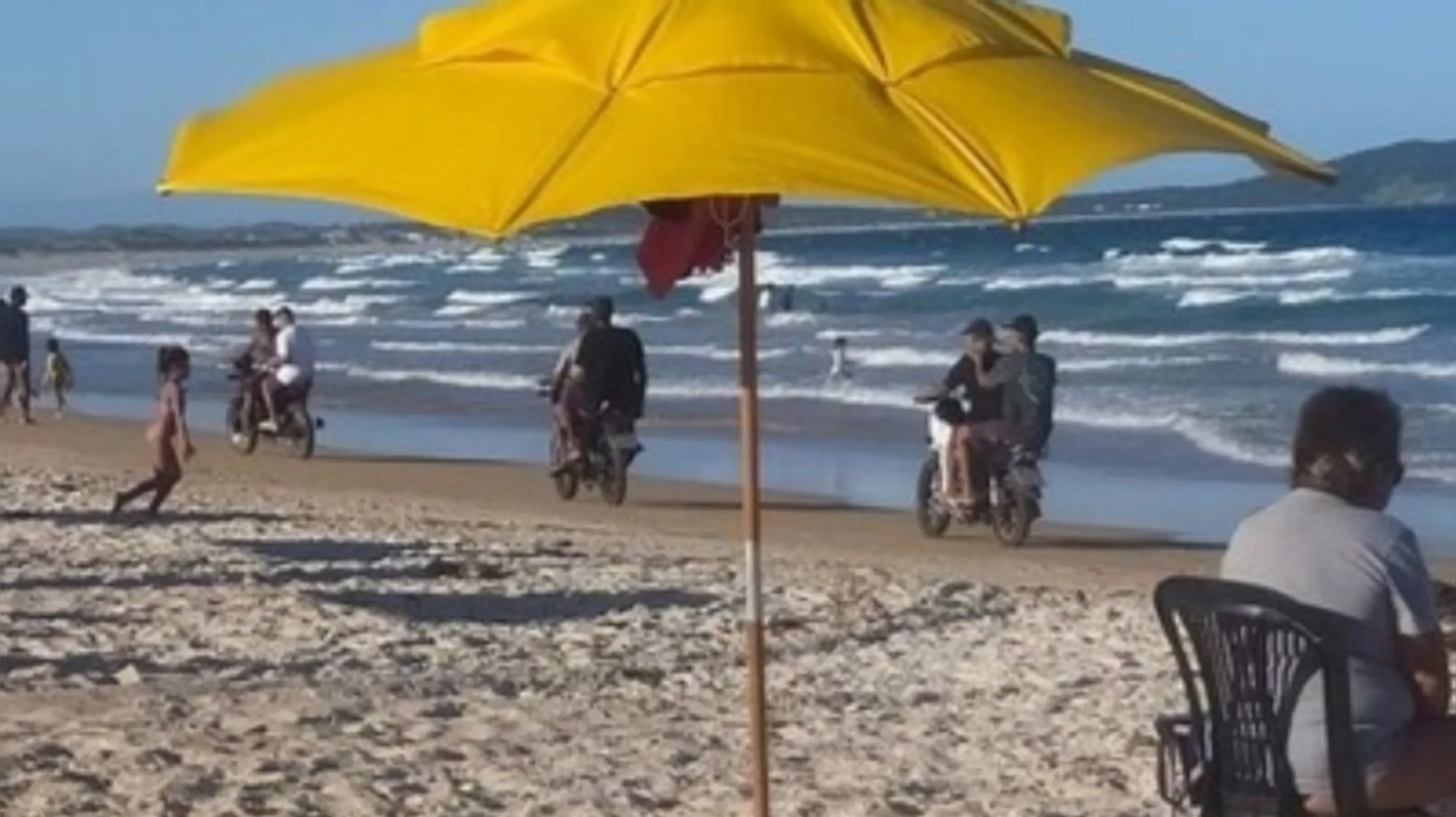 Imagem ilustrativa da imagem Guardas devem impedir circulação de  veículos nas praias de Cabo Frio