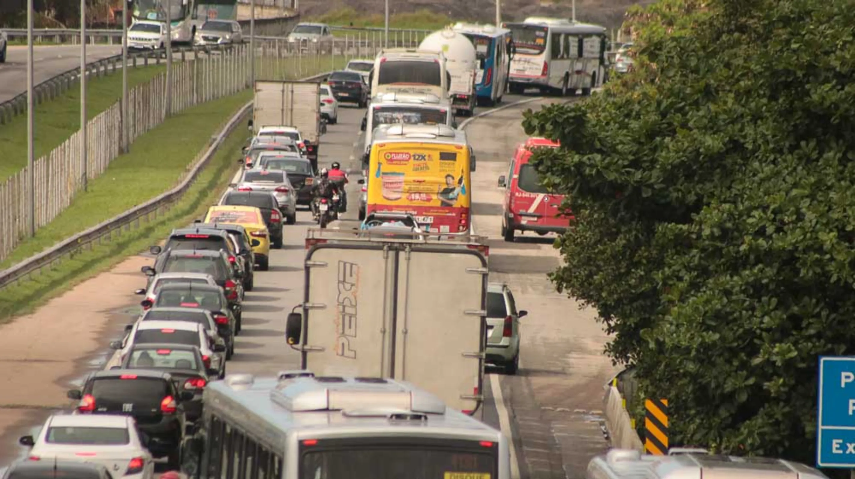 Imagem ilustrativa da imagem Volta do feriadão com trânsito lento em Niterói e São Gonçalo
