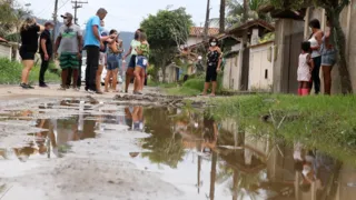 Imagem ilustrativa da imagem Dois meses após pedido de socorro, moradores de Itaipuaçu continuam sofrendo