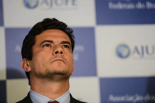 Imagem ilustrativa da imagem Sérgio Moro se filia ao Podemos e entra na briga para 2022