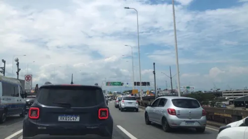 Imagem ilustrativa da imagem Queda de moto complica trânsito da Ponte Rio-Niterói