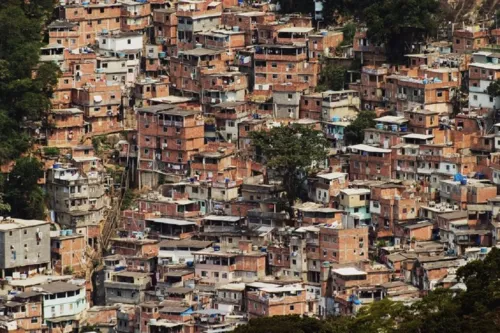 Imagem ilustrativa da imagem ‘Mulher-Gato’ conquista o coração de líderes do tráfico da Maré