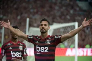 Imagem ilustrativa da imagem Flamengo mira 'velho conhecido' para reforçar a zaga na próxima temporada