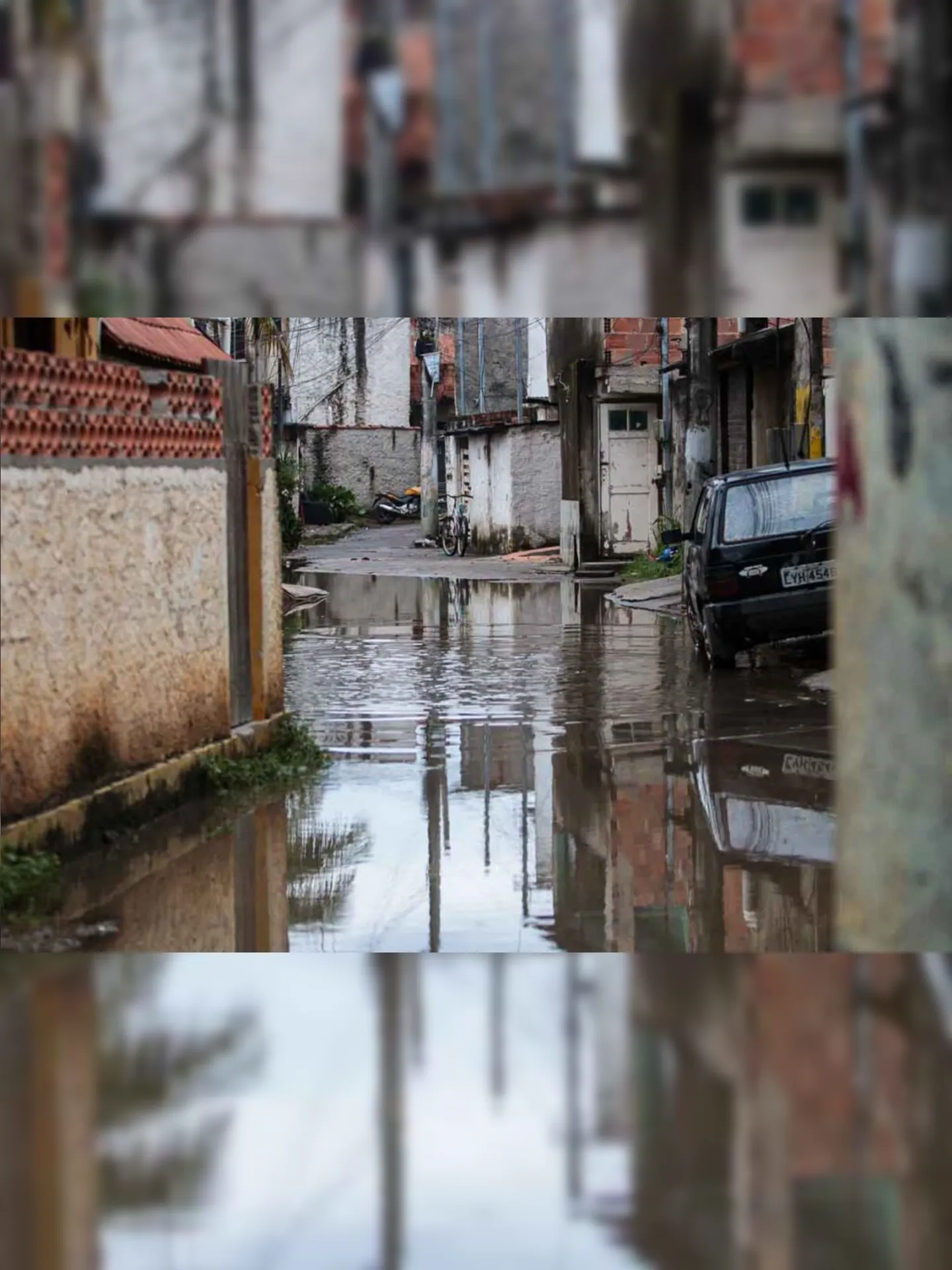 Imagem ilustrativa da imagem Chuva forte castiga ruas da Região Oceânica de Niterói