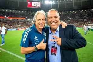 Imagem ilustrativa da imagem Jorge Jesus diz "sim" ao Flamengo segundo imprensa local; auxiliar nega