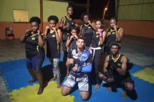 Imagem ilustrativa da imagem Projeto social prepara jovens de Niterói para Campeonato Brasileiro de Kickboxing