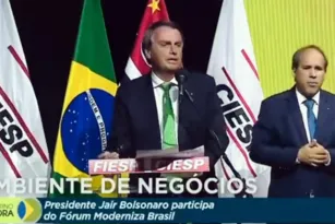 Imagem ilustrativa da imagem Presidente do Iphan em risco após declaração de Bolsonaro