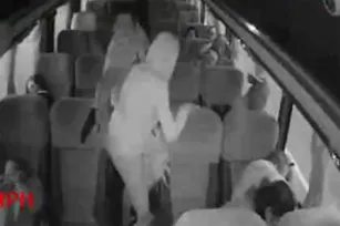 Imagem ilustrativa da imagem Vídeo flagra o terror que terminou na morte de passageira em SG