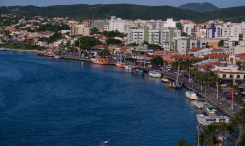 Imagem ilustrativa da imagem Cabo Frio faz réveillon de homenagens a vítimas da Covid-19