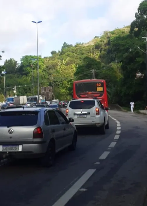 Imagem ilustrativa da imagem Manhã de trânsito lento nas principais vias de Niterói e São Gonçalo