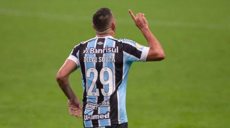 Imagem ilustrativa da imagem Rival direto na Série B pode atravessar o Vasco pela contratação de Diego Souza