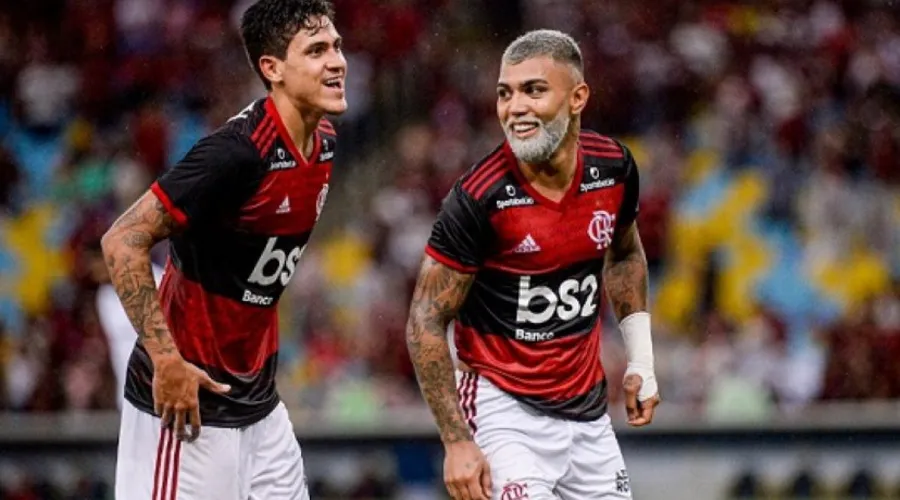 Imagem ilustrativa da imagem Incentivado pela torcida, Palmeiras deve fazer investida por jogador do Flamengo