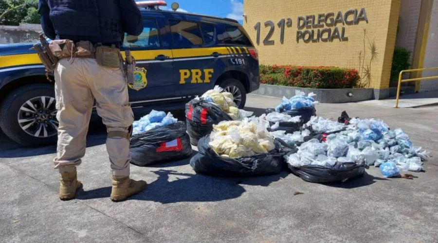 Imagem ilustrativa da imagem Polícia intercepta 120 kg de cocaína na Região dos Lagos
