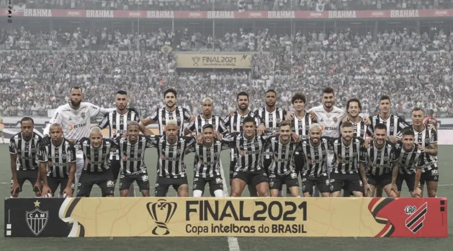 Imagem ilustrativa da imagem Galo vence Athlético-PR novamente e se torna bicampeão da Copa do Brasil