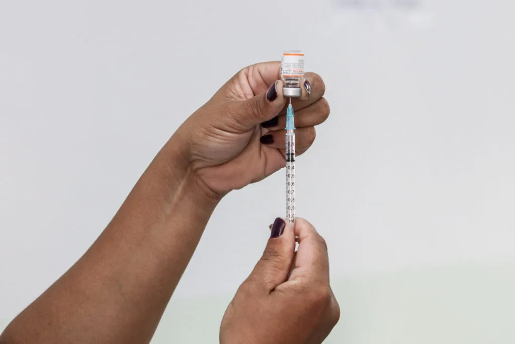 Vacinação Infantil em Niterói - Alex Ramos - Enfoco