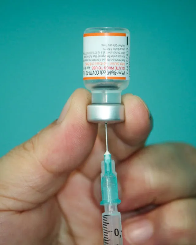 Imagem ilustrativa da imagem Brasil recebe novas doses de vacinas pediátricas nesta segunda
