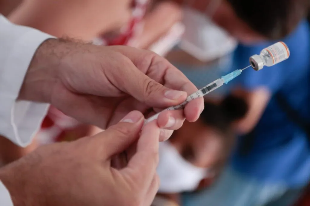Imagem ilustrativa da imagem Cronograma de vacinação no Rio será retomado na próxima semana