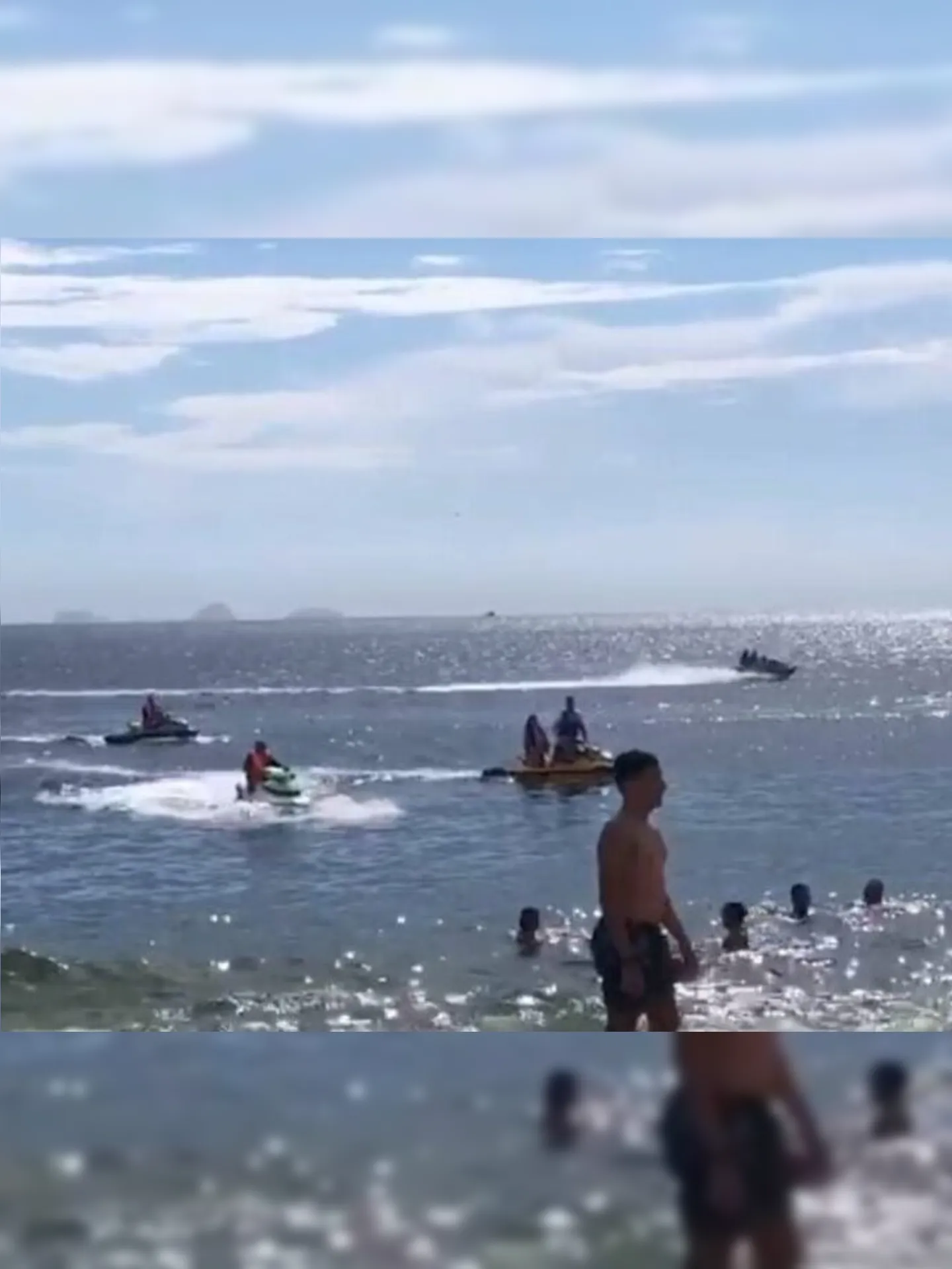 Imagem ilustrativa da imagem Festival de irregularidades invade as águas das praias de Niterói
