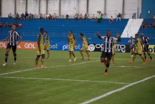Imagem ilustrativa da imagem Com dois do artilheiro Tigrão, Botafogo bate a Aparecidense na estreia da Copinha
