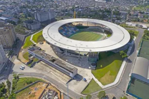 Imagem ilustrativa da imagem Clássico entre Fluminense e Botafogo pelo Carioca pode acontecer fora do Rio