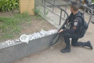 Imagem ilustrativa da imagem Preso e confronto após retiradas de barricadas em São Gonçalo