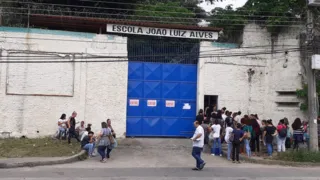 Imagem ilustrativa da imagem Confusão em delegacia termina com fuga de menores  no Rio