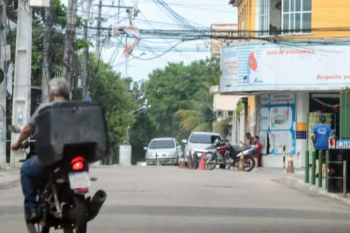 Imagem ilustrativa da imagem Tráfico proíbe motos barulhentas em comunidades de Niterói e SG