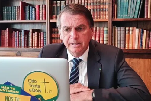 Imagem ilustrativa da imagem Bolsonaro diz que a variante Ômicron pode sinalizar o fim da pandemia