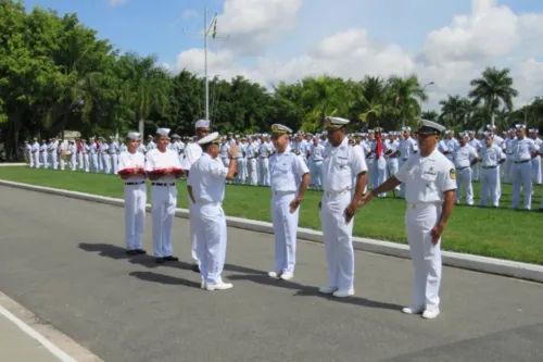 Imagem ilustrativa da imagem Marinha: edital com 960 vagas para Fuzileiro Naval