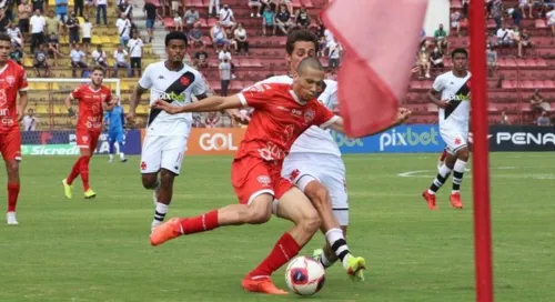 Imagem ilustrativa da imagem Nos pênaltis, meninos do Vasco avançam na Copa São Paulo de Futebol