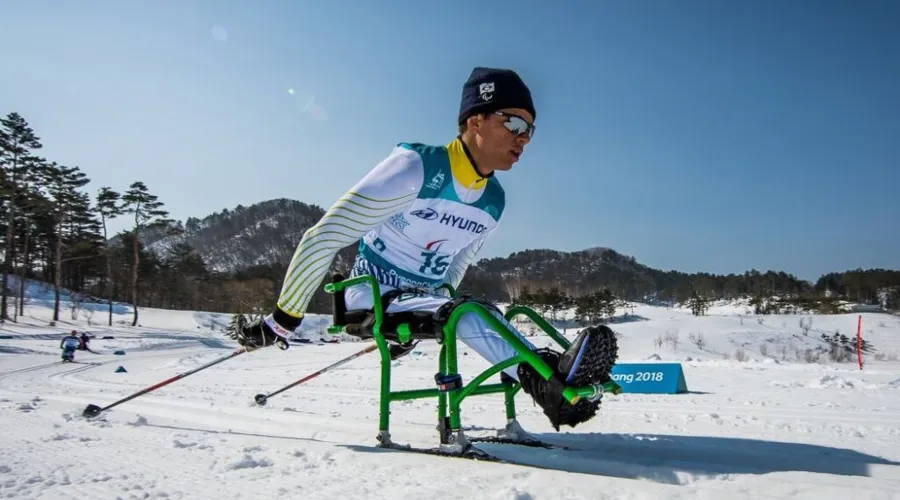Imagem ilustrativa da imagem Brasileiro de 19 anos é vice-campeão mundial paralímpico de esportes na neve