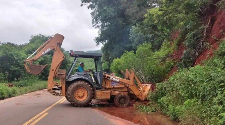 Imagem ilustrativa da imagem Minas Gerais: mais de 100 estradas continuam interditadas