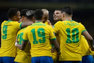 Imagem ilustrativa da imagem Seleção apresenta melhora no conjunto e brilha mesmo sem Neymar