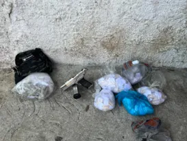 Imagem ilustrativa da imagem Dupla é presa com arma e drogas na Zona Sul de Niterói