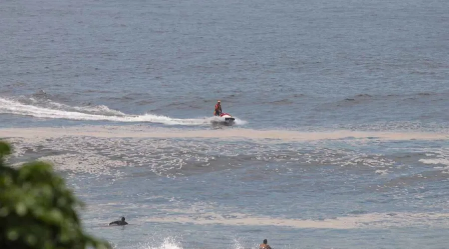 Imagem ilustrativa da imagem Buscas por jovem em praia de Niterói entram no terceiro dia
